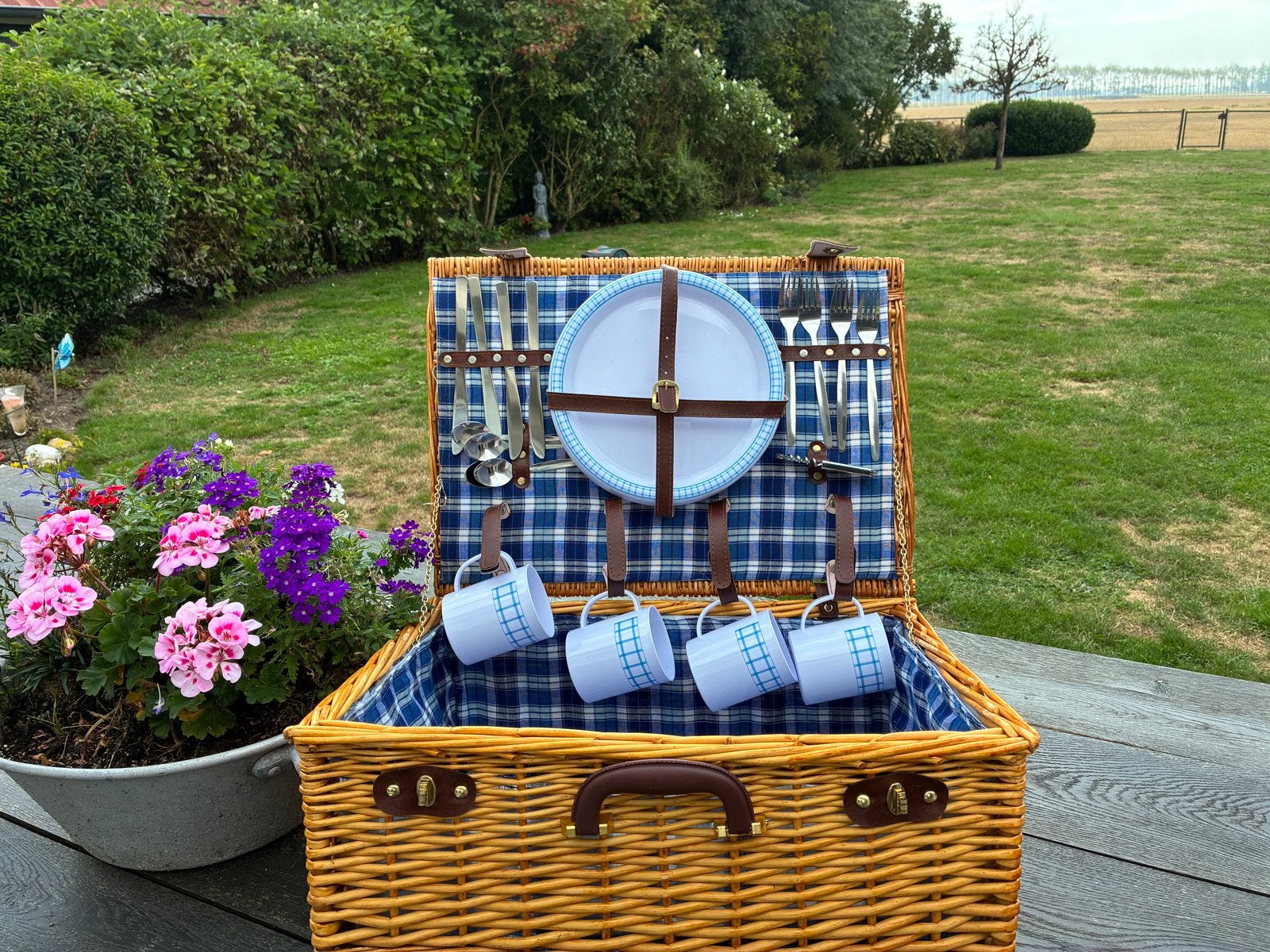 3 Gevulde picknickmand voor 4 pers.- Nooit gebruikt., Ophalen, Nieuw