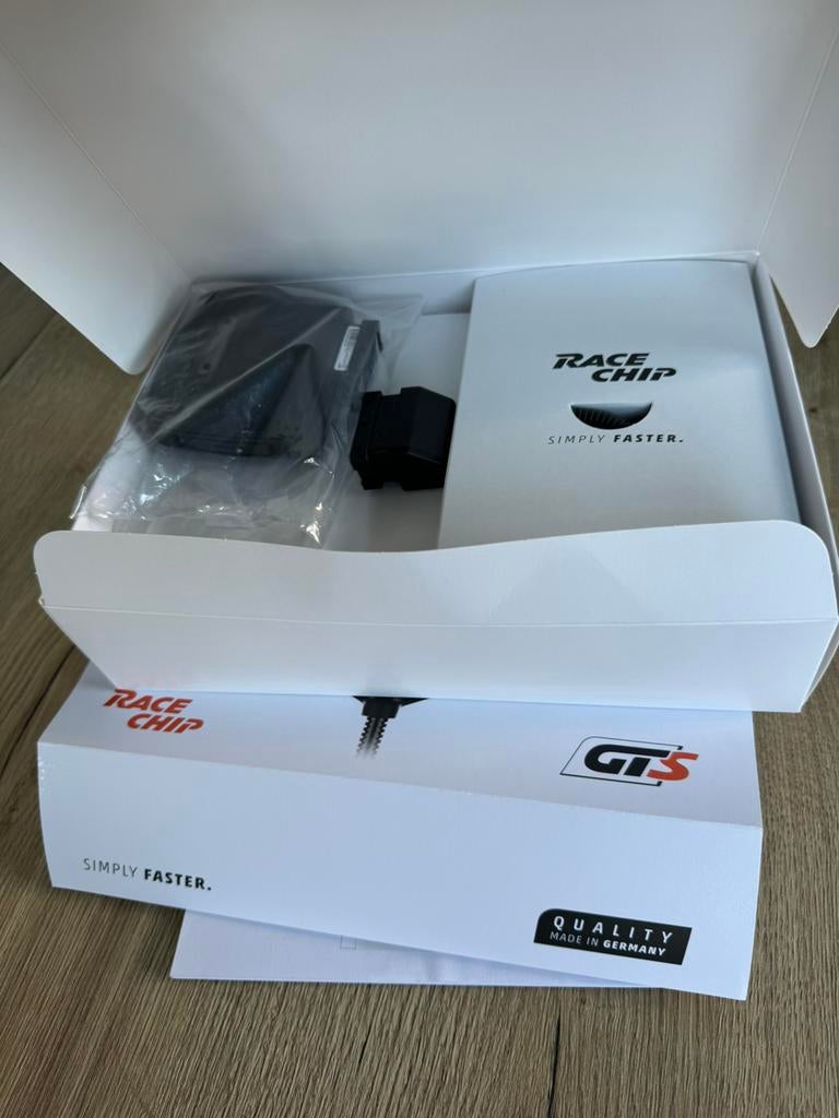 Racechip GTS + Bluetooth app controle, Auto diversen, Tuning en Styling, Ophalen of Verzenden