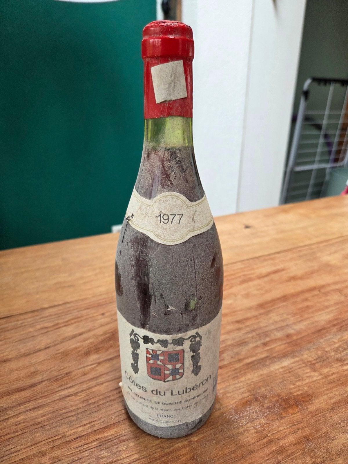 Vintage Cotes du Luberon 1977 - Altijd in wijnkelder gelegen, Verzamelen, Ophalen of Verzenden, Gebruikt, Frankrijk, Rode wijn