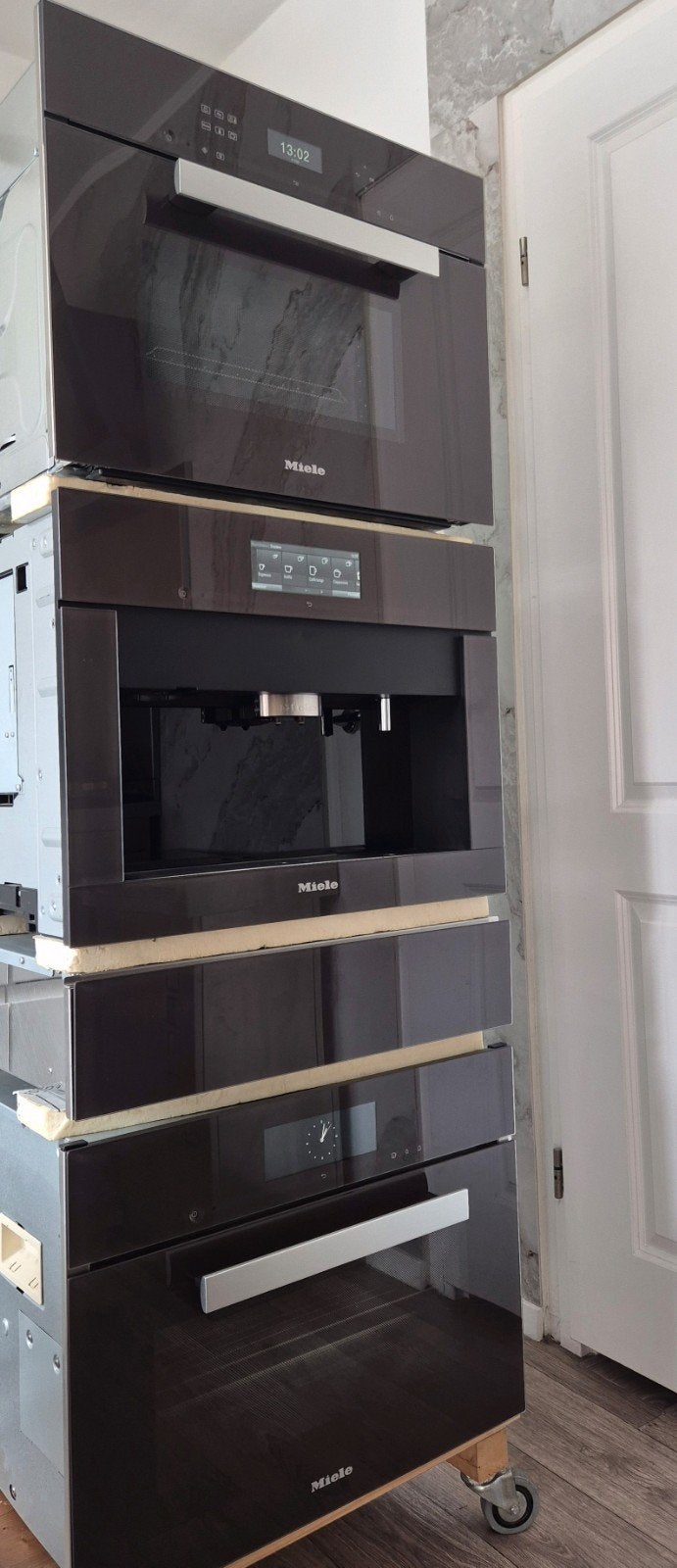Luxe Miele set: combi oven/ stoom/ magnetron/ koffiemachine, Witgoed en Apparatuur, Ophalen, 45 tot 50 cm, Hete lucht, Inbouw
