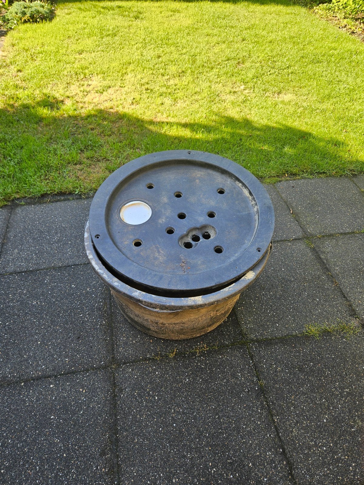 Robuuste ronde plantenbak voor buiten, Tuin en Terras, Bloembakken en Plantenbakken, Gebruikt, Kunststof, Balkon, Tuin, 60 cm of meer