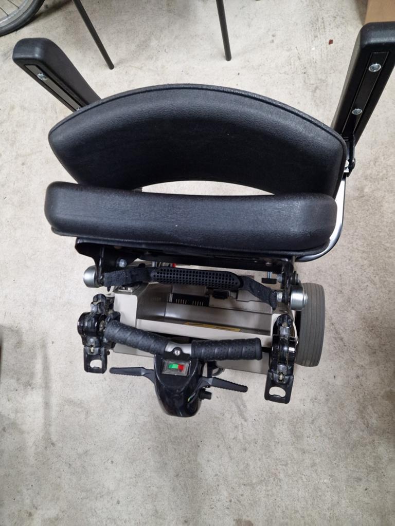 Opvouwbare Scootmobiel Mango Luggie te koop. Alleen ophalen., Diversen, 10 km/u of minder, 16 t/m 25 km, Ophalen of Verzenden