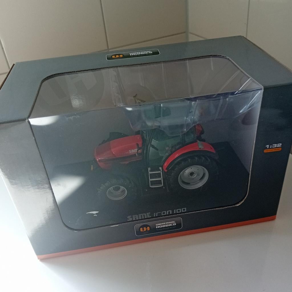 Universal Hobbies Same Iron 100 Tractor 1:32 - Nieuw in doos, Ophalen of Verzenden