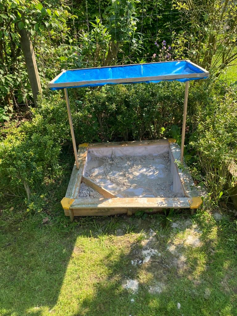 Zandbak met afdekzeil, 1x1 meter, gebeitst, Ophalen, Zo goed als nieuw