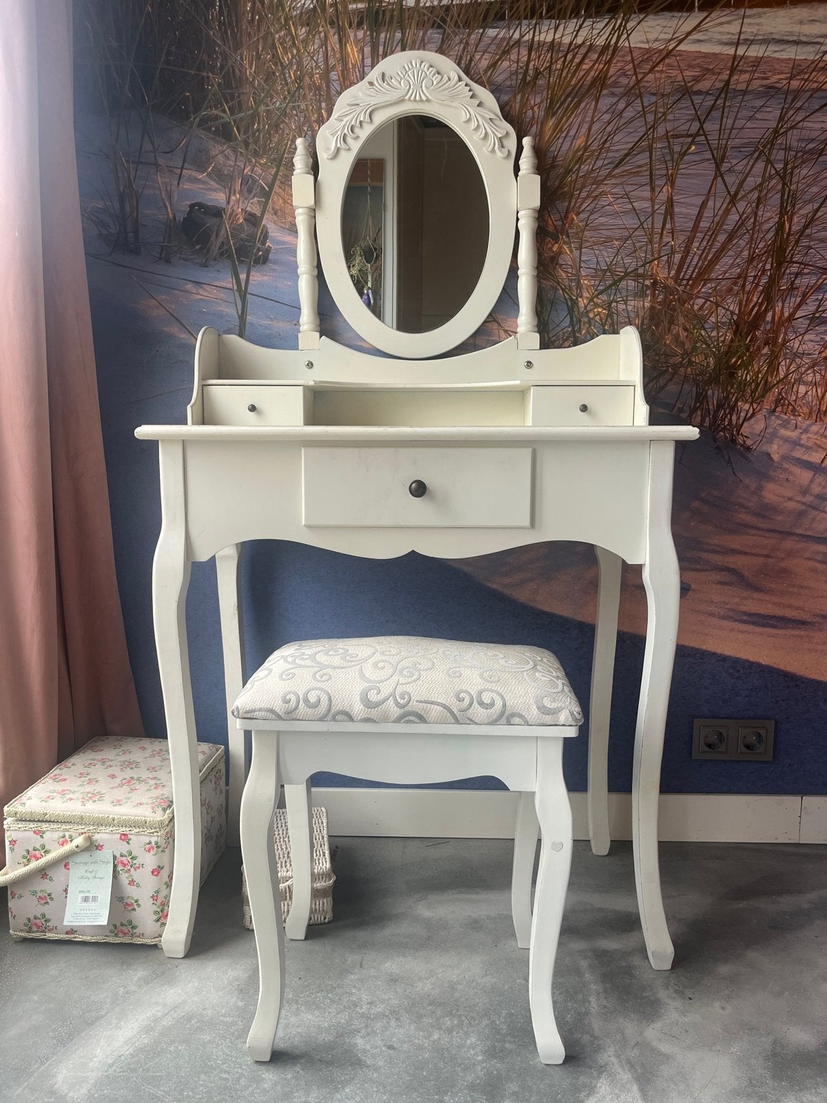 Witte kaptafel met spiegel en krukje - Zo goed als nieuw, Huis en Inrichting, Tafels | Kaptafels, Ophalen, 100 tot 150 cm, 50 tot 100 cm