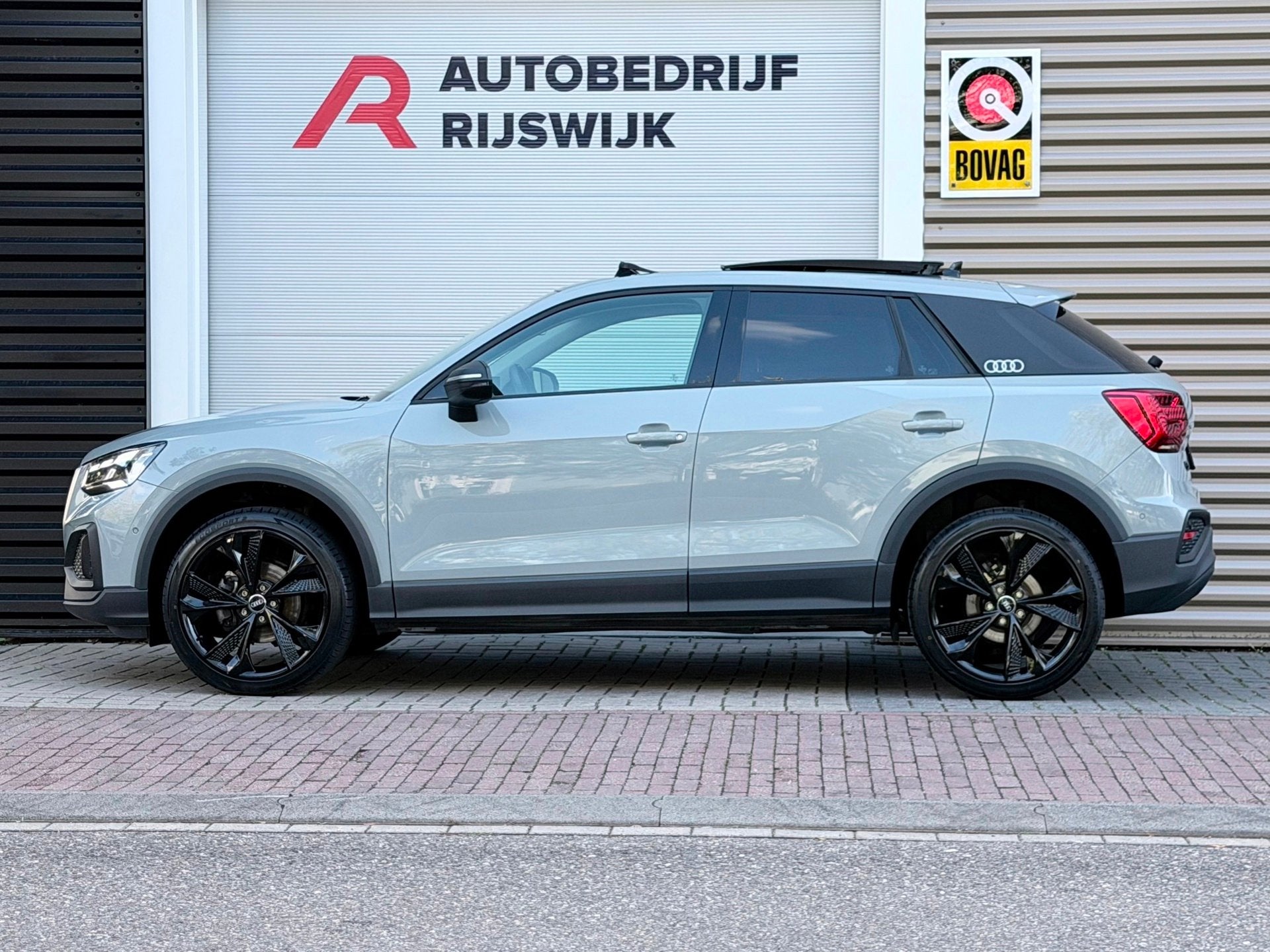 Audi Q2 35 TFSI S Edition Pano/Virtual/Camera/Leer, Auto's, 4 cilinders, Leder, Bedrijf, SUV of Terreinwagen