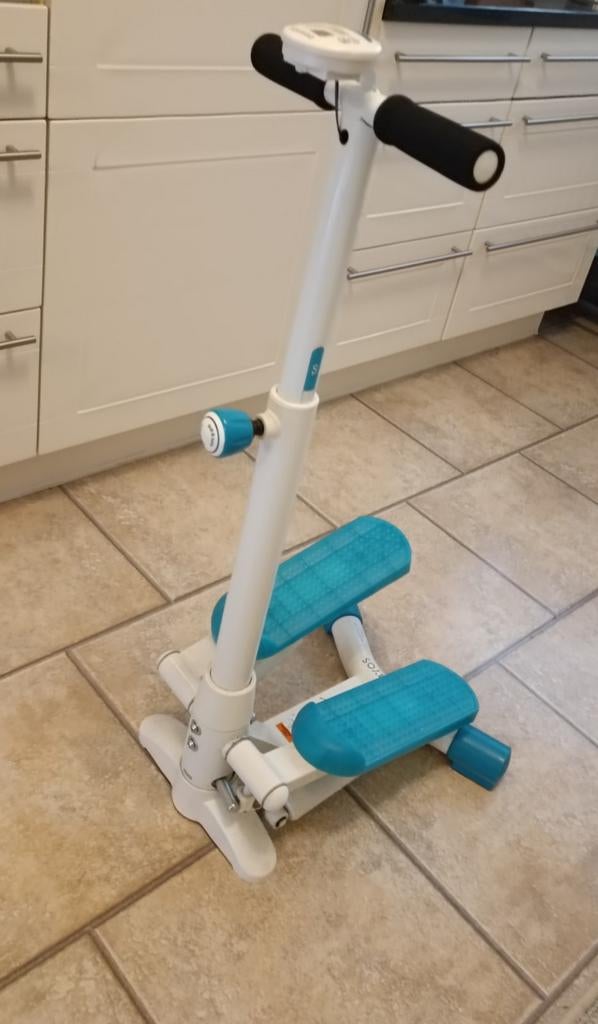 Domyos Mini Stepper - Compact en Efficiënt, Ophalen, Zo goed als nieuw, Buik, Overige typen
