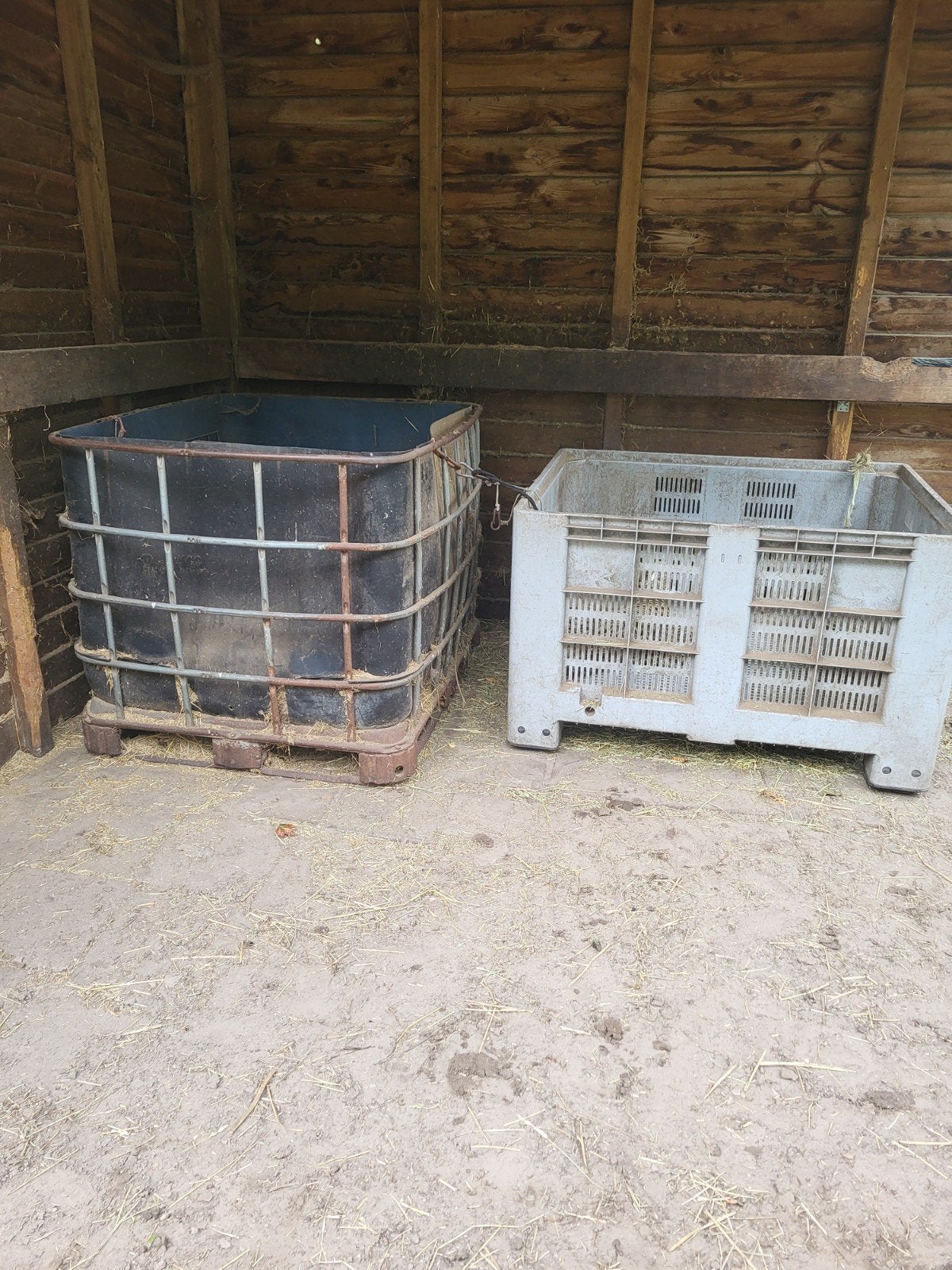 Vier opslagbakken /hooibakken, Ophalen, Gebruikt, 100 cm of meer, 60 cm of meer