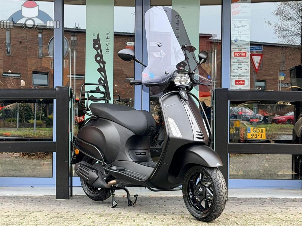 Nieuwe Custom Vespa Sprint Sprint Black on Black 0KM 2026, Fietsen en Brommers, Scooters | Vespa, Ophalen, Overige modellen, Maximaal 45 km/u