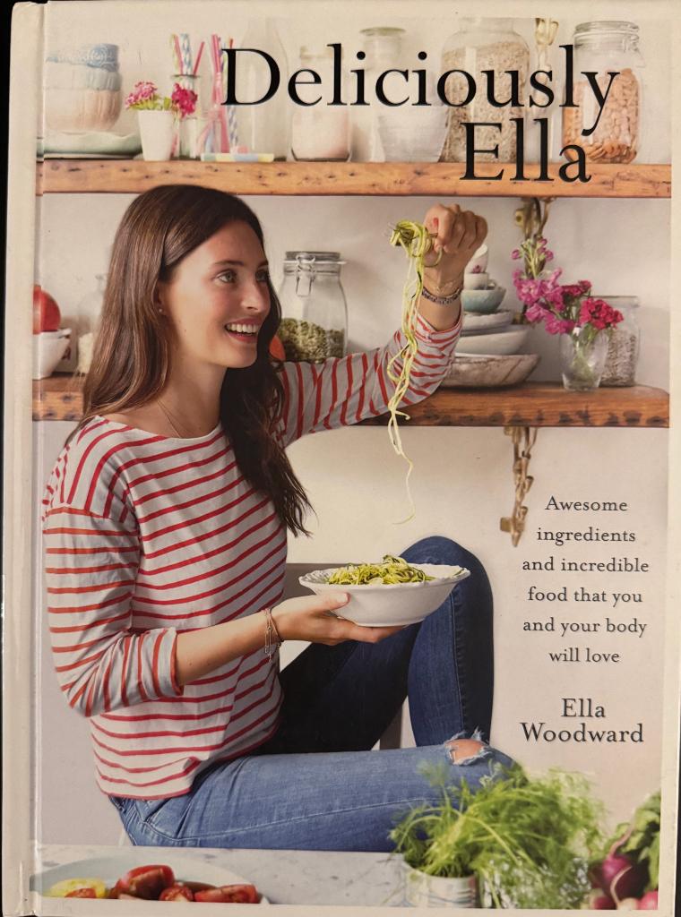 Ella Woodward - Deliciously Ella, Boeken, Ophalen of Verzenden, Zo goed als nieuw, Gezond koken