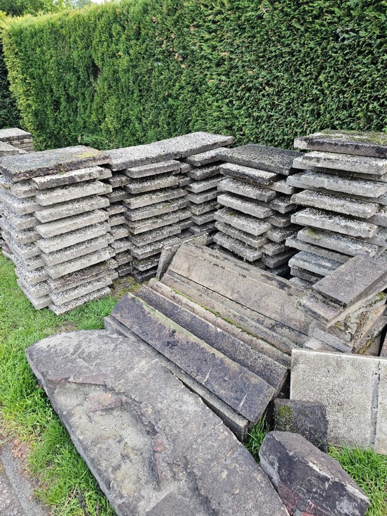 Diverse grindtegels 60x40 cm - ca. 100 stuks gratis, Ophalen, Gebruikt, 10 m² of meer, Grind