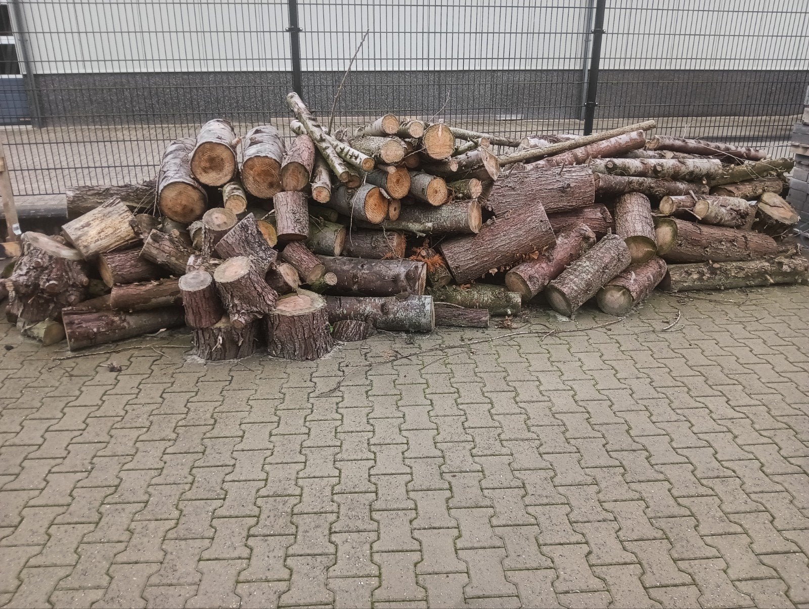 partij brandhout circa 7m3, 6 m³ of meer, Ophalen, Overige houtsoorten, Blokken