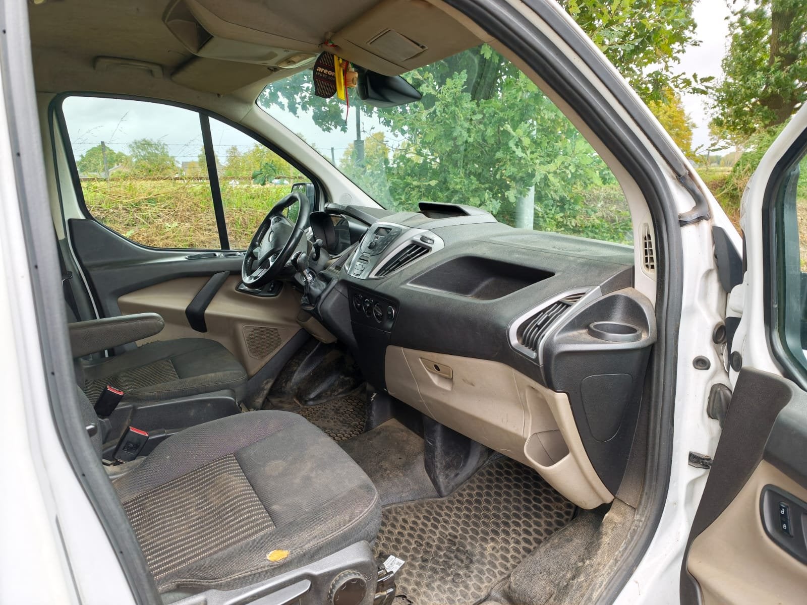 Ford Transit Custom 2.0TDCI L2H1 *Motor Defect* Dubbele Cabi, Voorwielaandrijving, 4 cilinders, Wit, Bedrijf