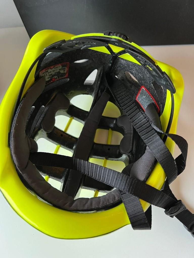 Suomy fietshelm, Ophalen