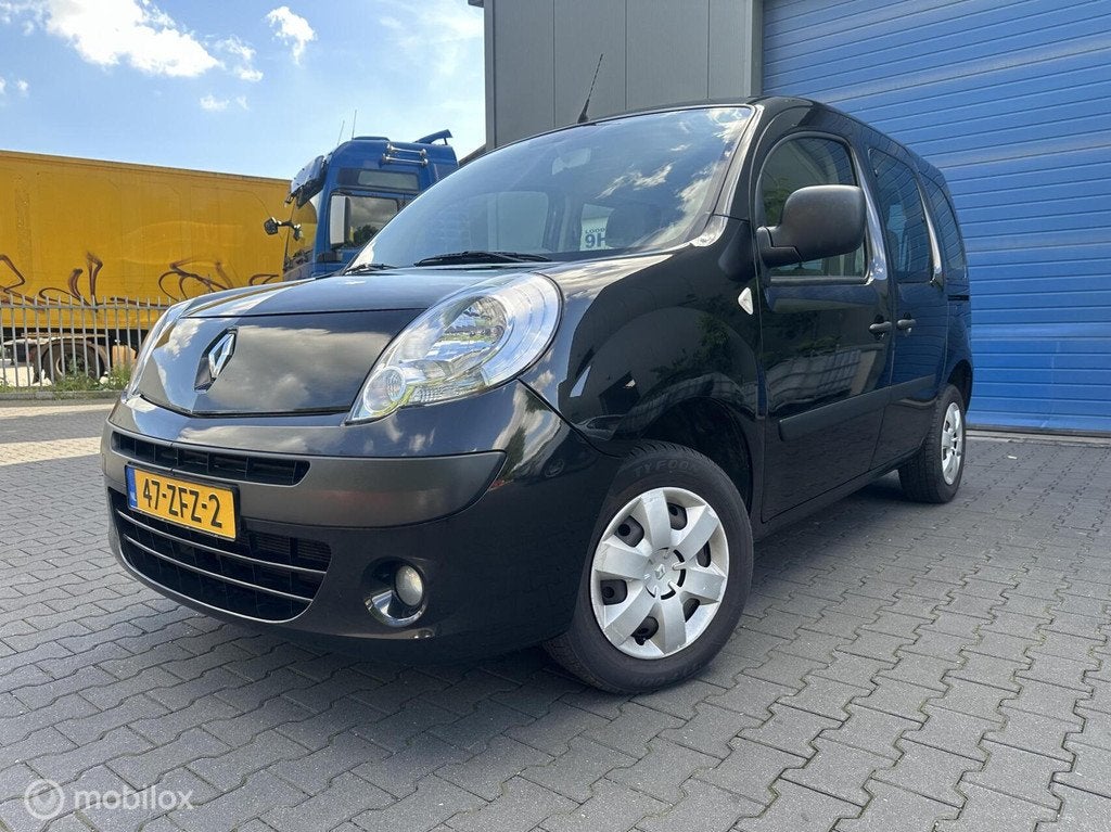 Renault Kangoo Family 1.6 Authentique / Rolstoelauto /, Auto's, Renault, Voorwielaandrijving, Gebruikt, 4 cilinders, 4 stoelen