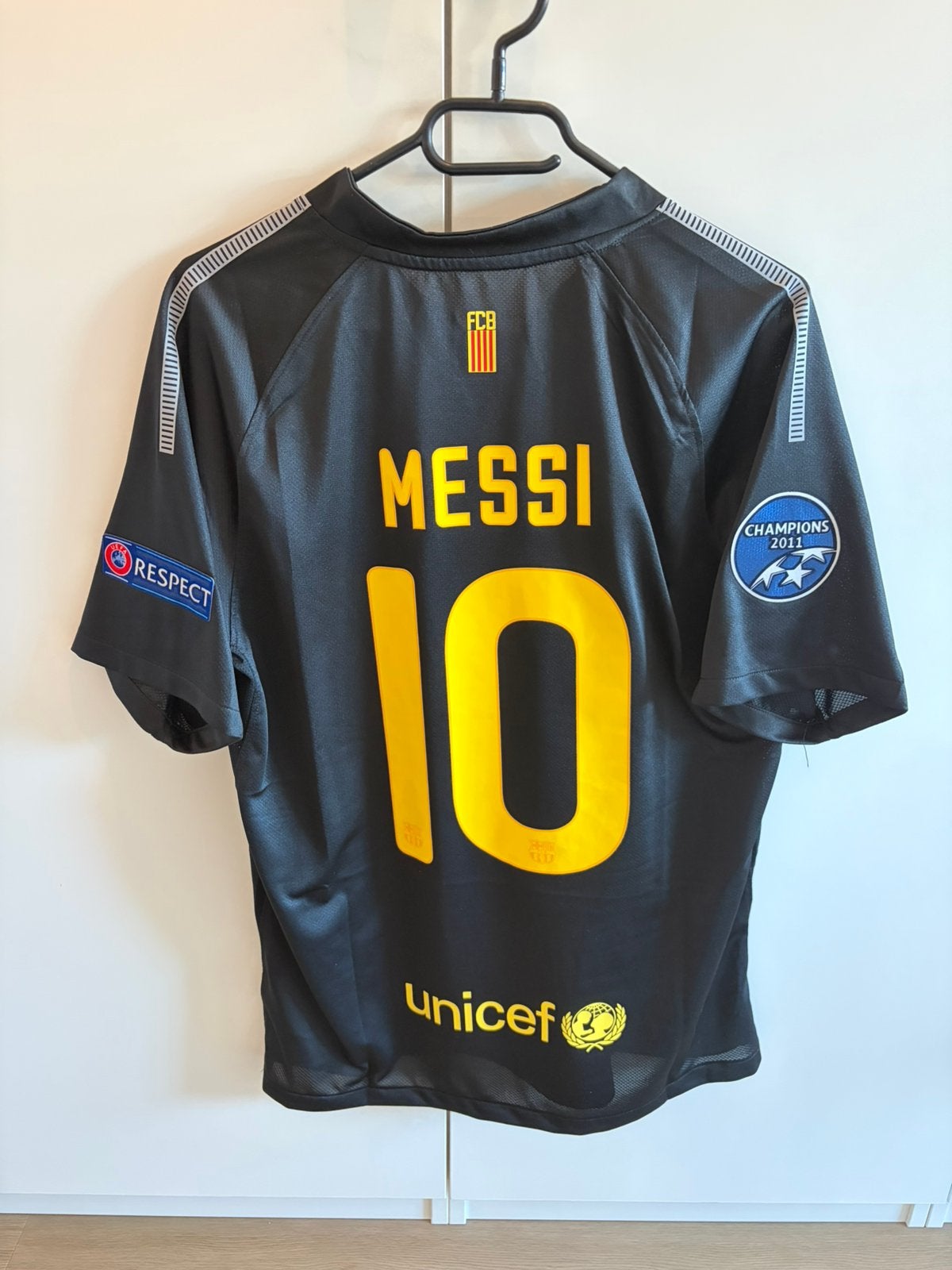 Barcelona shirt Messi maat M nike, Ophalen of Verzenden, Zo goed als nieuw, Buitenlandse clubs, Shirt