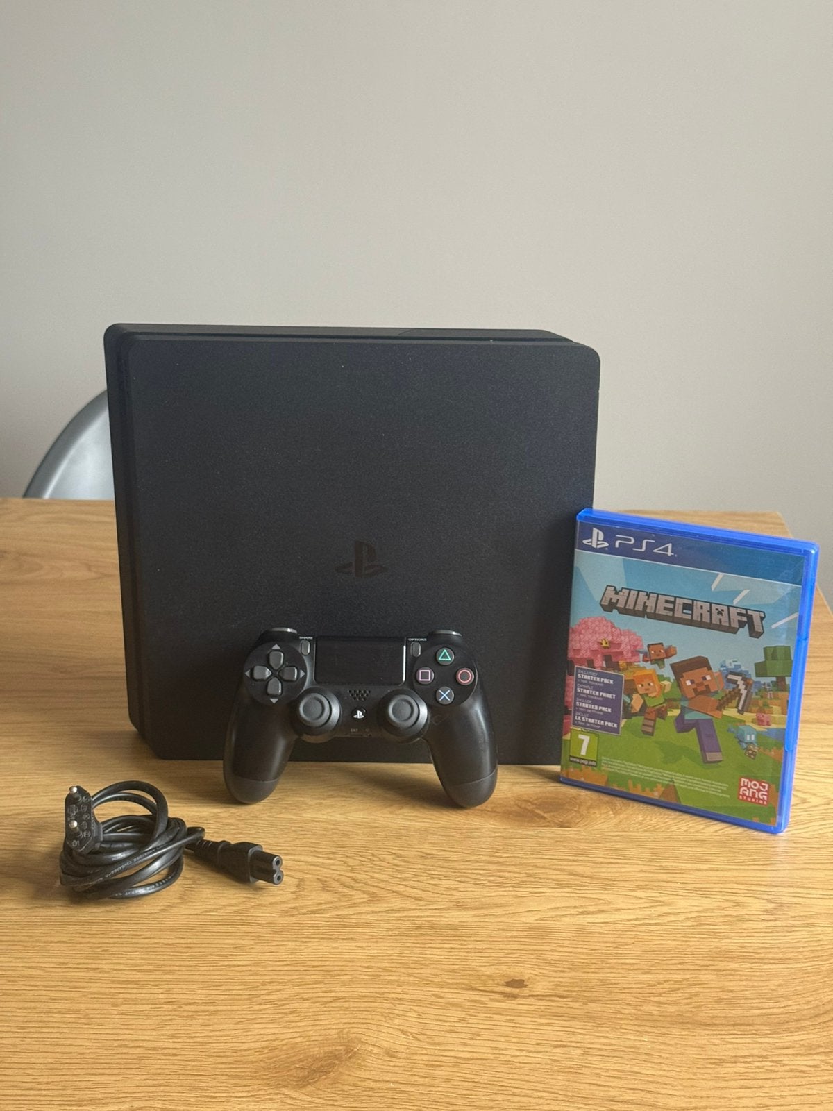 PS4 Slim + Controller + Minecraft – Compleet, Ophalen, Zo goed als nieuw, Met 1 controller, Slim