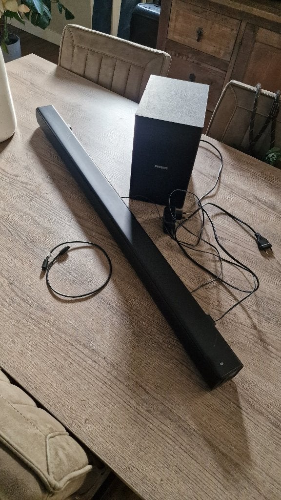 Philips HTL1510B soundbar met subwoofer (koppelt niet), Ophalen, Bluetooth, Gebruikt