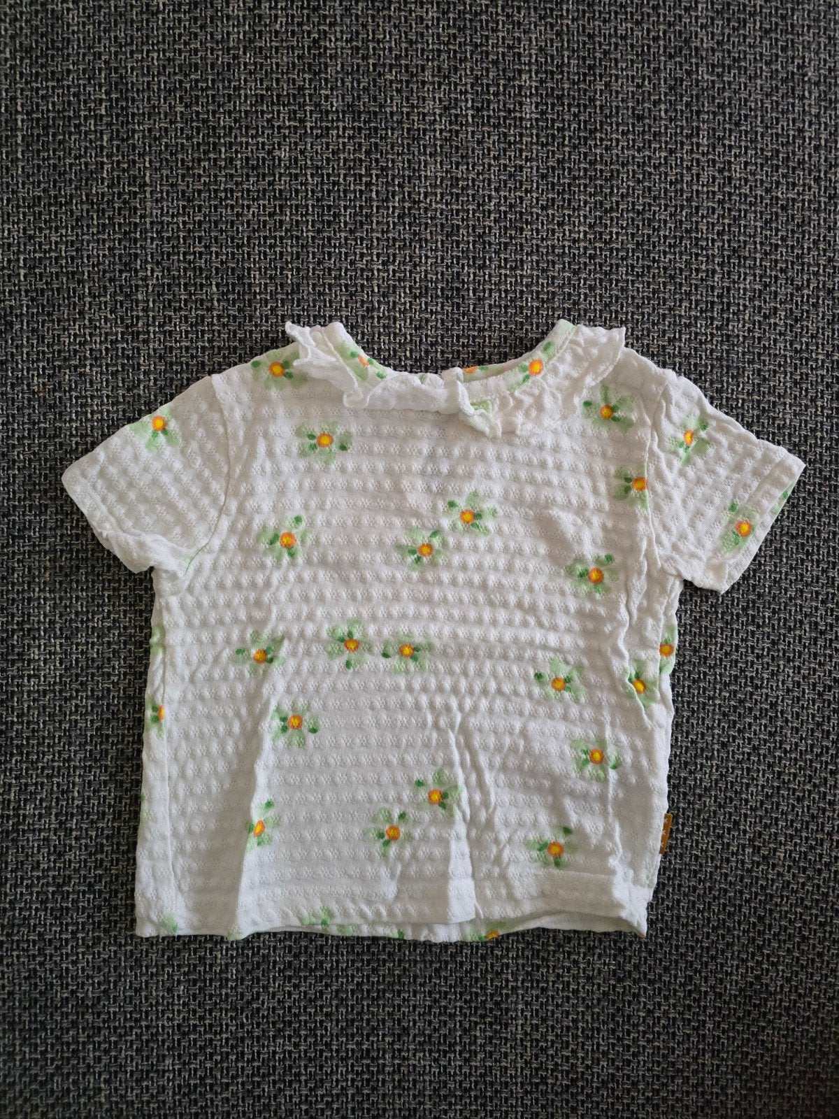 Hema shirtje maat 68 met bloemetjespatroon, Kinderen en Baby's, Meisje, Nieuw, Ophalen of Verzenden, Hema