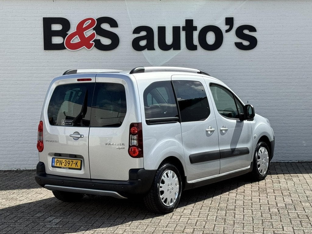 Peugeot Partner Tepee 1.6 XT Rolstoelauto lift Airco Schuifd, Voorwielaandrijving, Stof, 4 cilinders, Parkeersensor