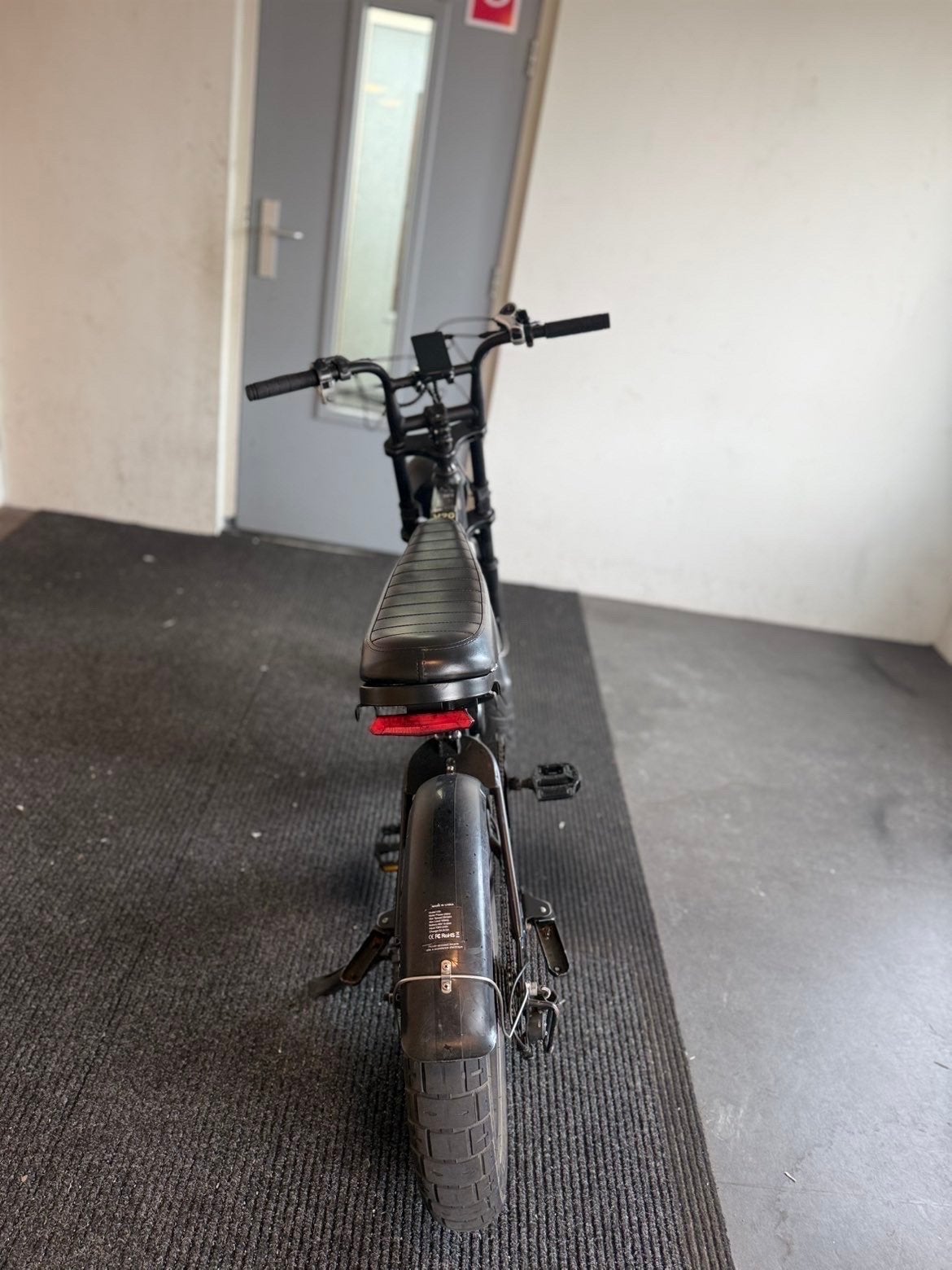 Fatbike v20 - Zo goed als nieuw, Fietsen en Brommers, Elektrische fietsen, Zo goed als nieuw, Minder dan 47 cm, 50 km per accu of meer
