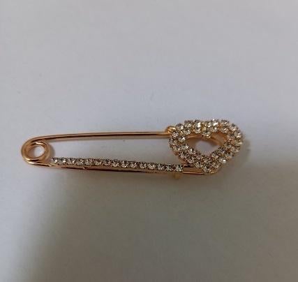 Goudkleurige broche sjaal speld met hart waarop strass, Overige materialen, Verzenden, Nieuw, Goud