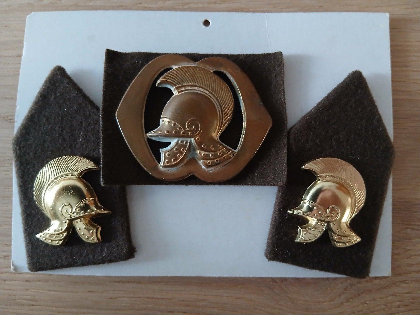 kraagspiegels en baretembleem  : Genie, Ophalen of Verzenden, Landmacht, Nederland, Embleem of Badge