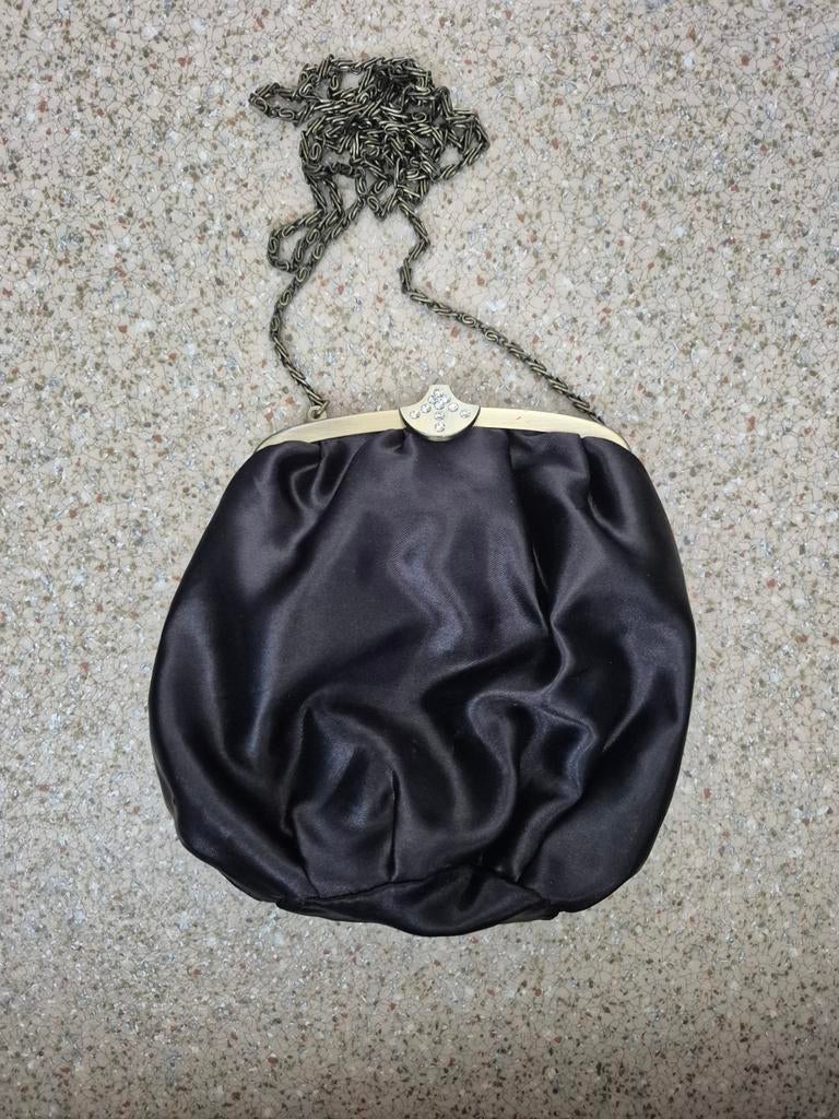 Vintage Zwart Satijnen Avondtasje met Ketting, Sieraden, Tassen en Uiterlijk, Tassen | Damestassen, Ophalen of Verzenden