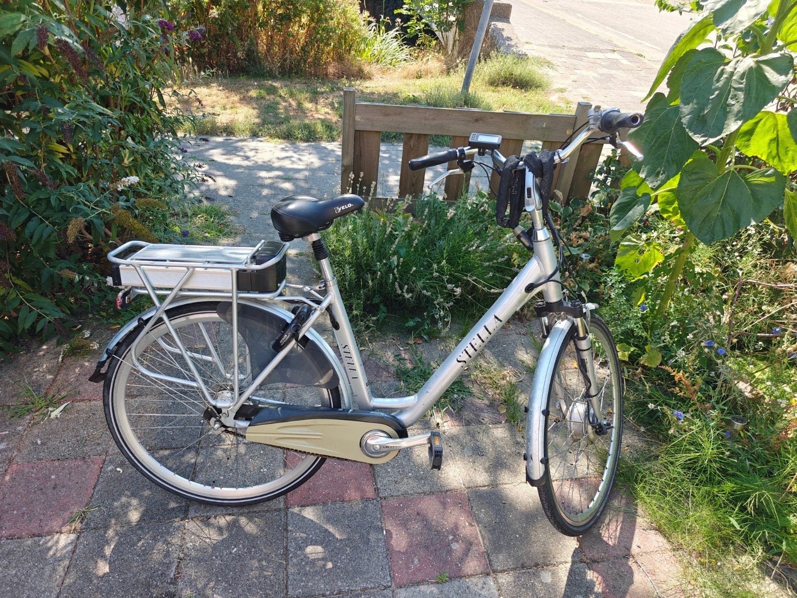 Stella e-bike met defecte accu - ideaal voor onderdelen, Fietsen en Brommers, Elektrische fietsen, Ophalen, Gebruikt, Minder dan 30 km per accu