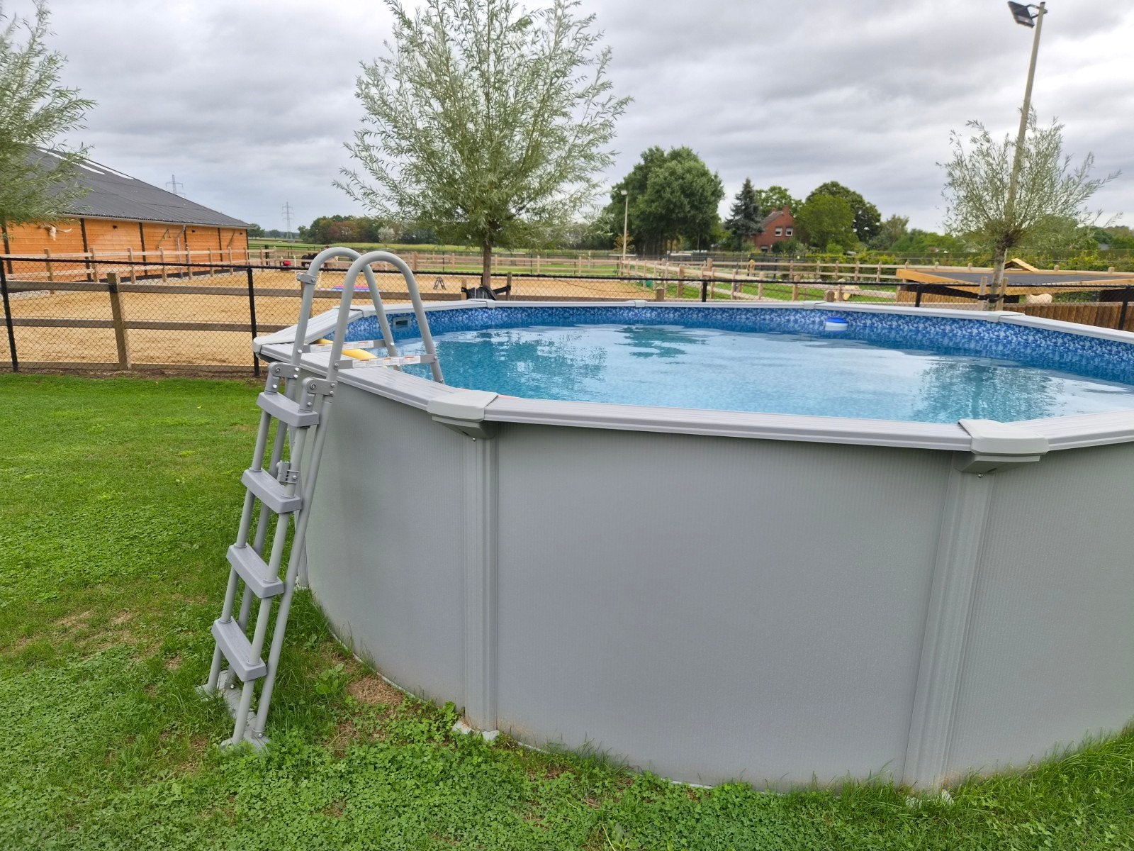 Tekoop zwembad, Tuin en Terras, Rond, 300 cm of meer, Zo goed als nieuw, Opzetzwembad