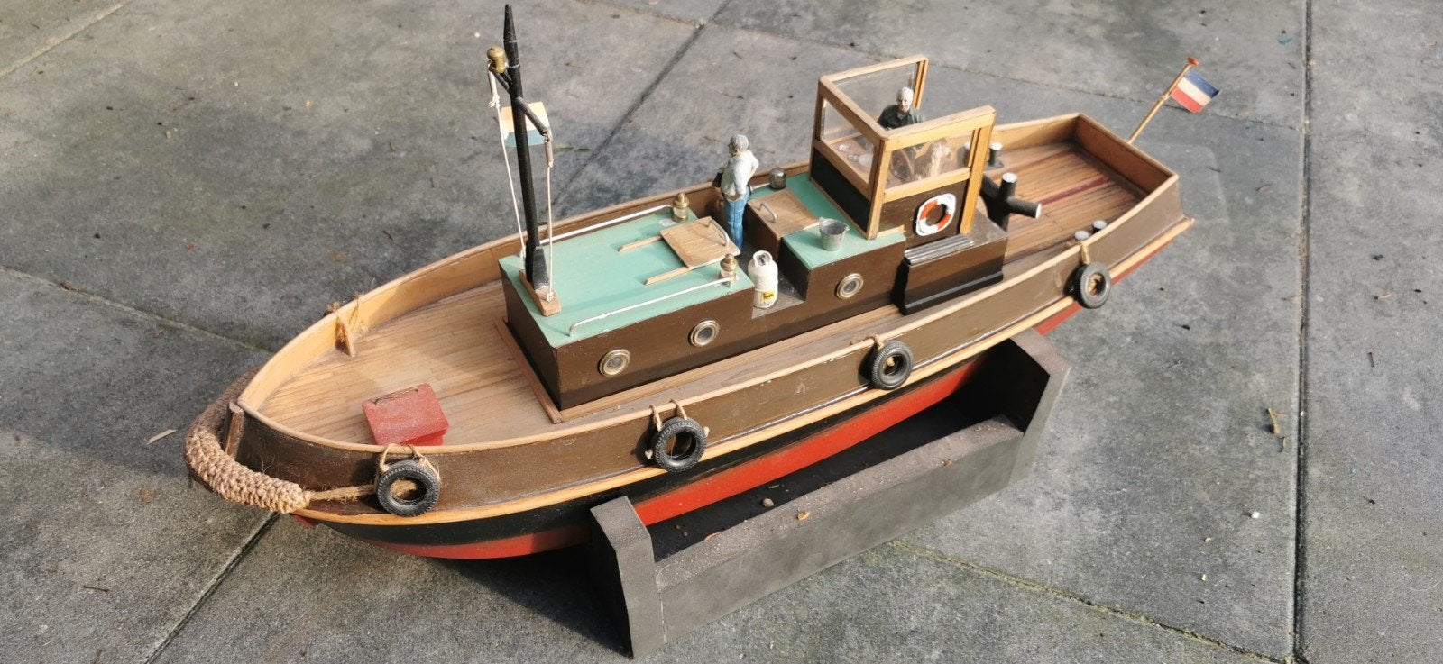 Gedetailleerd RC Sleepboot Model - Klaar om te Varen, Hobby en Vrije tijd, Modelbouw | Boten en Schepen, Ophalen of Verzenden