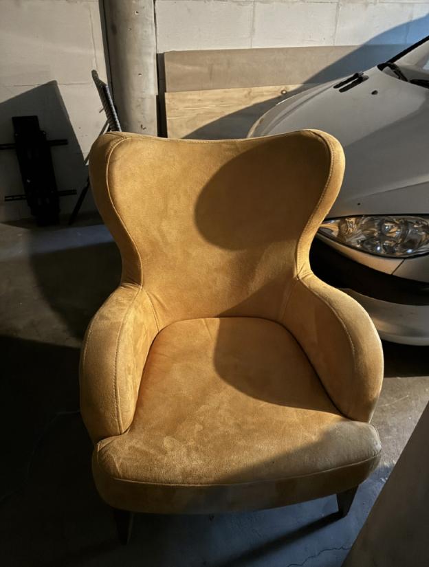 Okergele design oorfauteuil – Ophalen, Ophalen, Zo goed als nieuw, 75 tot 100 cm, 50 tot 75 cm