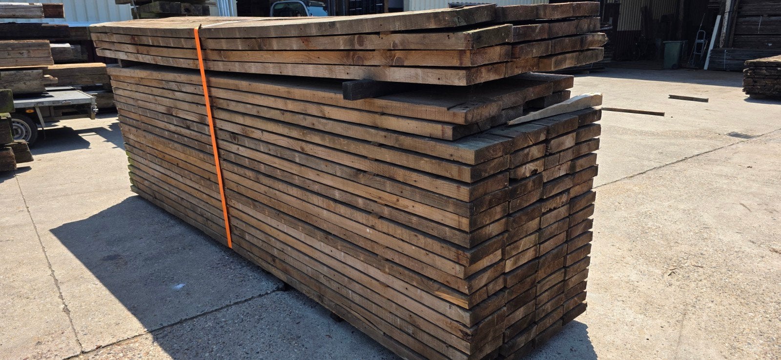 Grote partij gebruikte balken | 4000 x 240 x 55 mm, Doe-het-zelf en Verbouw, Hout en Planken, Geïmpregneerd, Gebruikt, 25 tot 50 mm