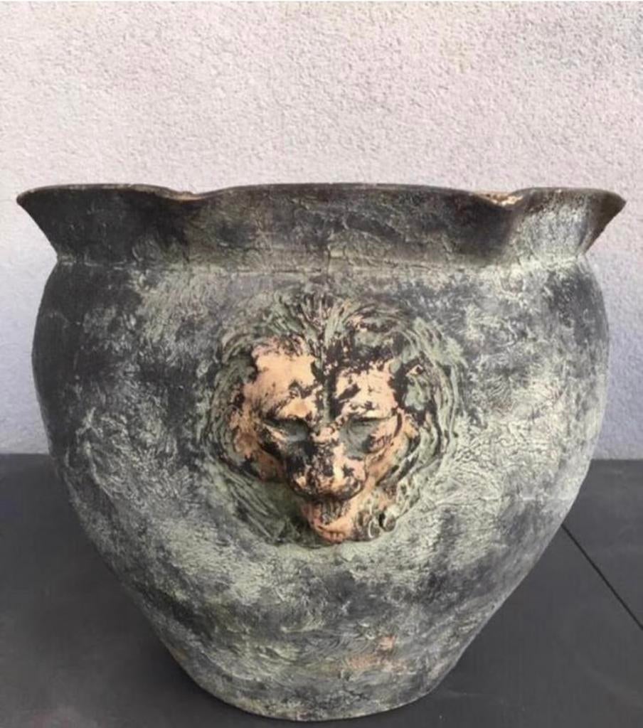 Unieke oud Hollandse NKF achthoekige bloempot met leeuwen*, Gebruikt, 40 cm of meer, Binnen, Ophalen of Verzenden