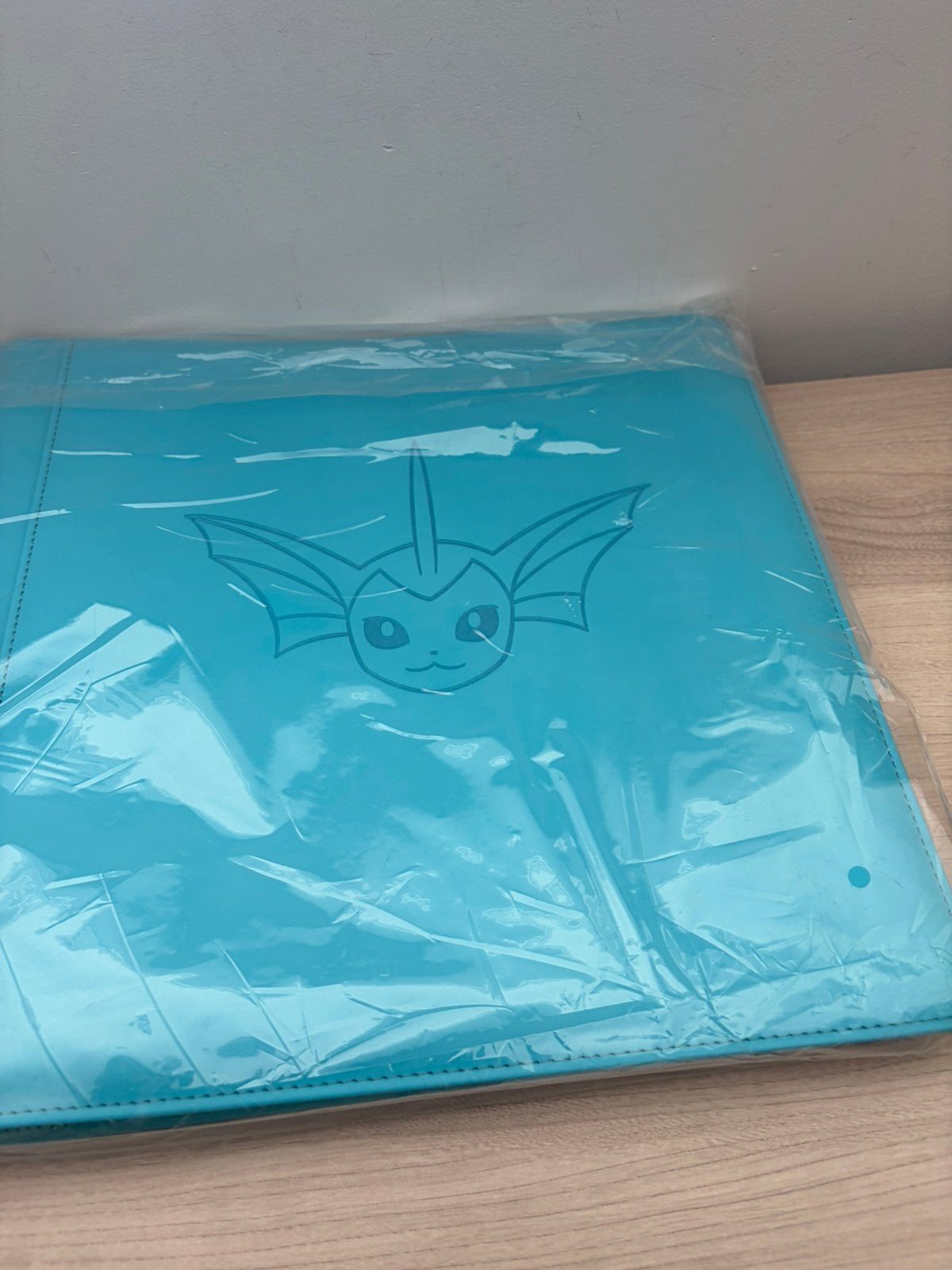Vaporeon Binder – Eevee GX Gift 12 Pocket Map China special, Ophalen of Verzenden, Zo goed als nieuw