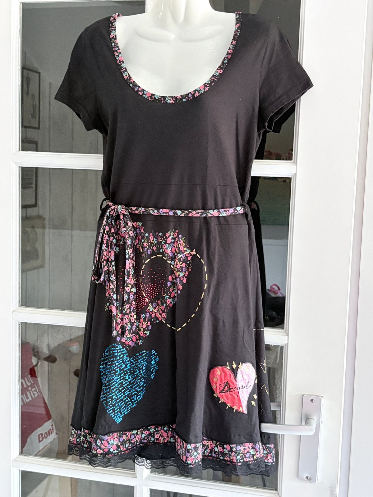 Desigual jurkje maat M., Kleding | Dames, Jurken, Maat 38/40 (M), Zwart, Ophalen of Verzenden, Zo goed als nieuw
