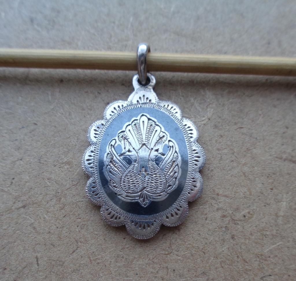 zilveren Niello hanger met twee pauwen [388], Verzenden, Zo goed als nieuw, Zilver, Zilver