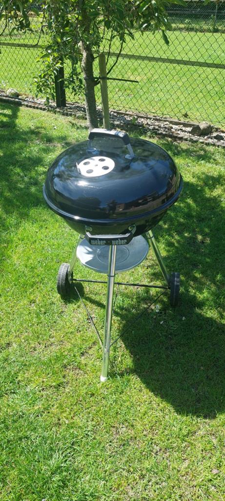Weber Barbecue met afdekhoes, Ophalen