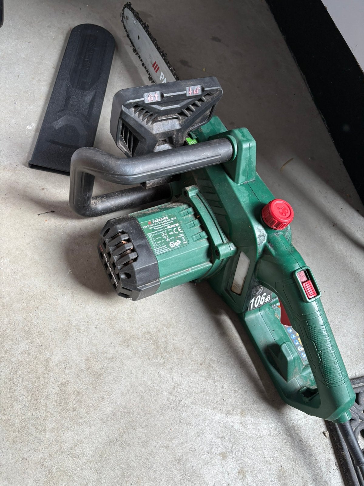 Elektrische kettingzaag 1600 W, Doe-het-zelf en Verbouw, Ophalen, Zo goed als nieuw