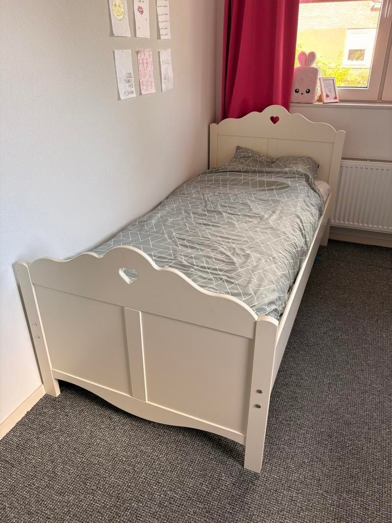 Kinderbed voor meisjes 90x200cm, Kinderen en Baby's, Kinderkamer | Bedden, Ophalen, 85 tot 100 cm, Zo goed als nieuw, Lattenbodem
