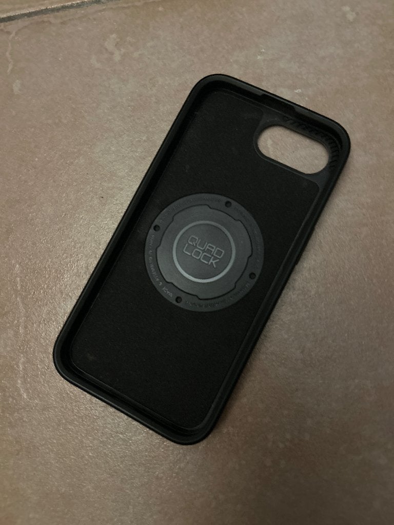 Foto 3 van Quad Lock Hoesje voor iPhone 12/12 Pro - Zwart