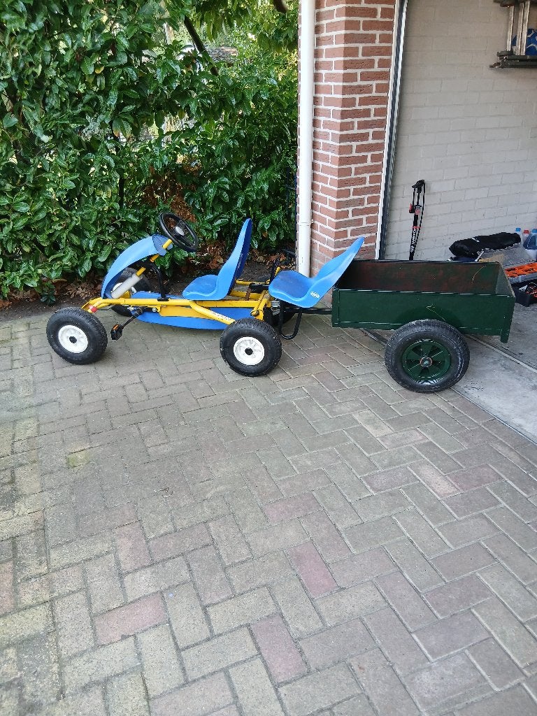 Skelter met extra zitje plus aanhanger, Ophalen, Gebruikt, Berg, Met kar of aanhanger