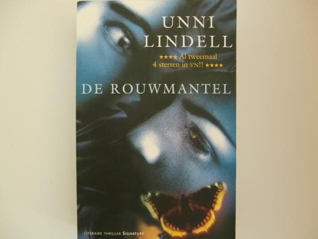 32BO7: De rouwmantel – Unni Lindell, Ophalen of Verzenden, Gelezen