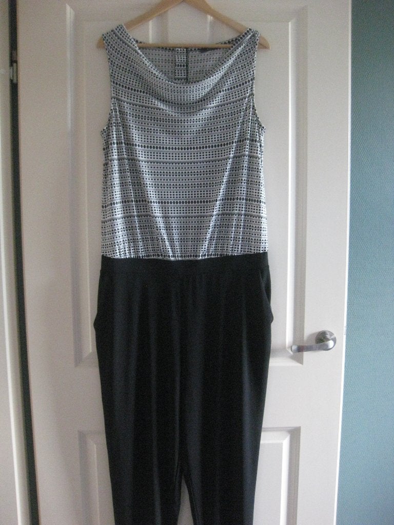 Esprit jumpsuit maat L - Zeer nette staat, Kleding | Dames, Verzenden, Zwart, Maat 42/44 (L), Zo goed als nieuw