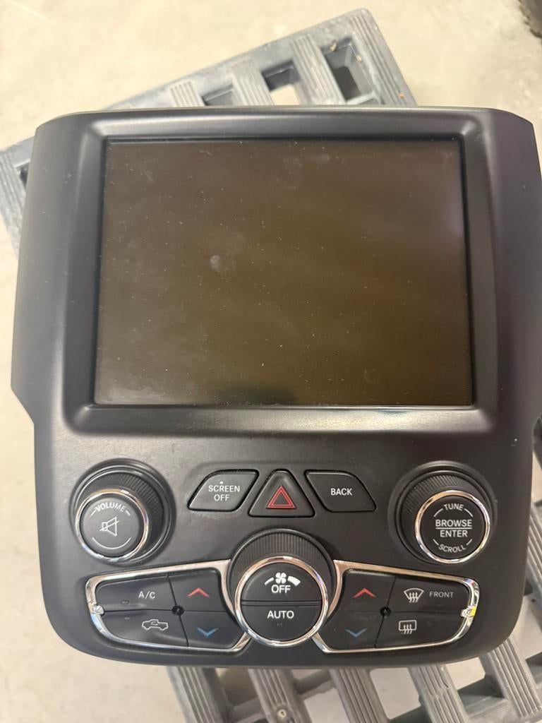 Originele Dodge Ram Uconnect, Auto diversen, Ophalen of Verzenden, Zo goed als nieuw