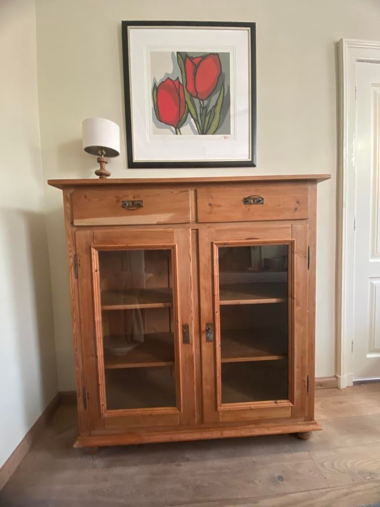 Oude grenen vitrine kast, Ophalen, Gebruikt, 100 tot 150 cm, Landelijk