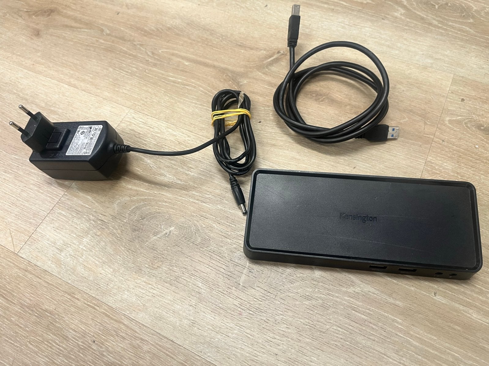 Kensington SD3600 Dual Video Docking Station, Ophalen of Verzenden, Gebruikt, Docking station, Laptop