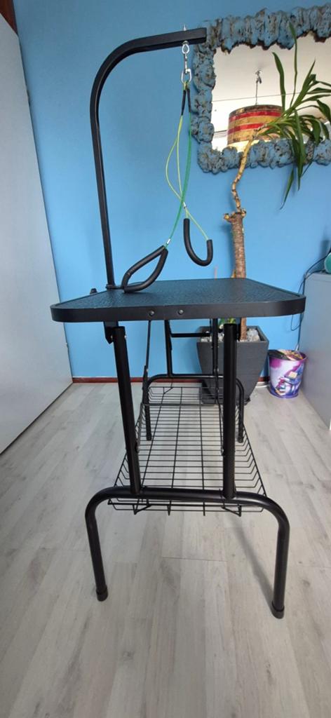 Hondentrim tafel . Maat76 h.x80 l. X46 cm. Breed., Ophalen