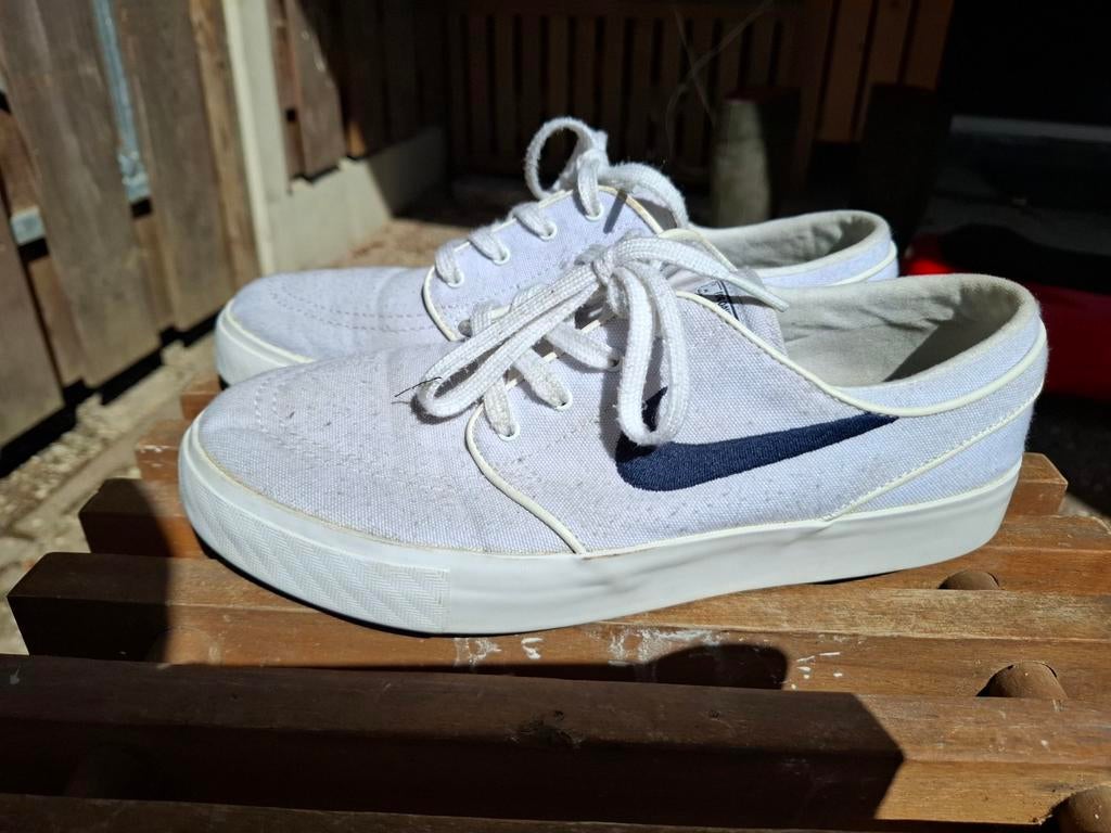 Nike SB Janoski wit stof maat 40, Ophalen of Verzenden, Gedragen, Wit