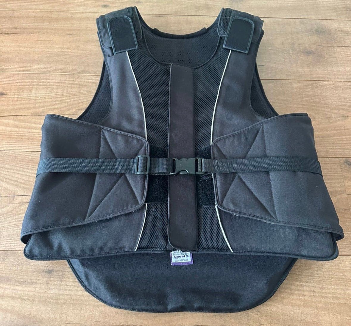 Zo goed als nieuwe bodyprotector van Euro-riding maat M / 38, Ophalen of Verzenden, Zo goed als nieuw, Bovenkleding